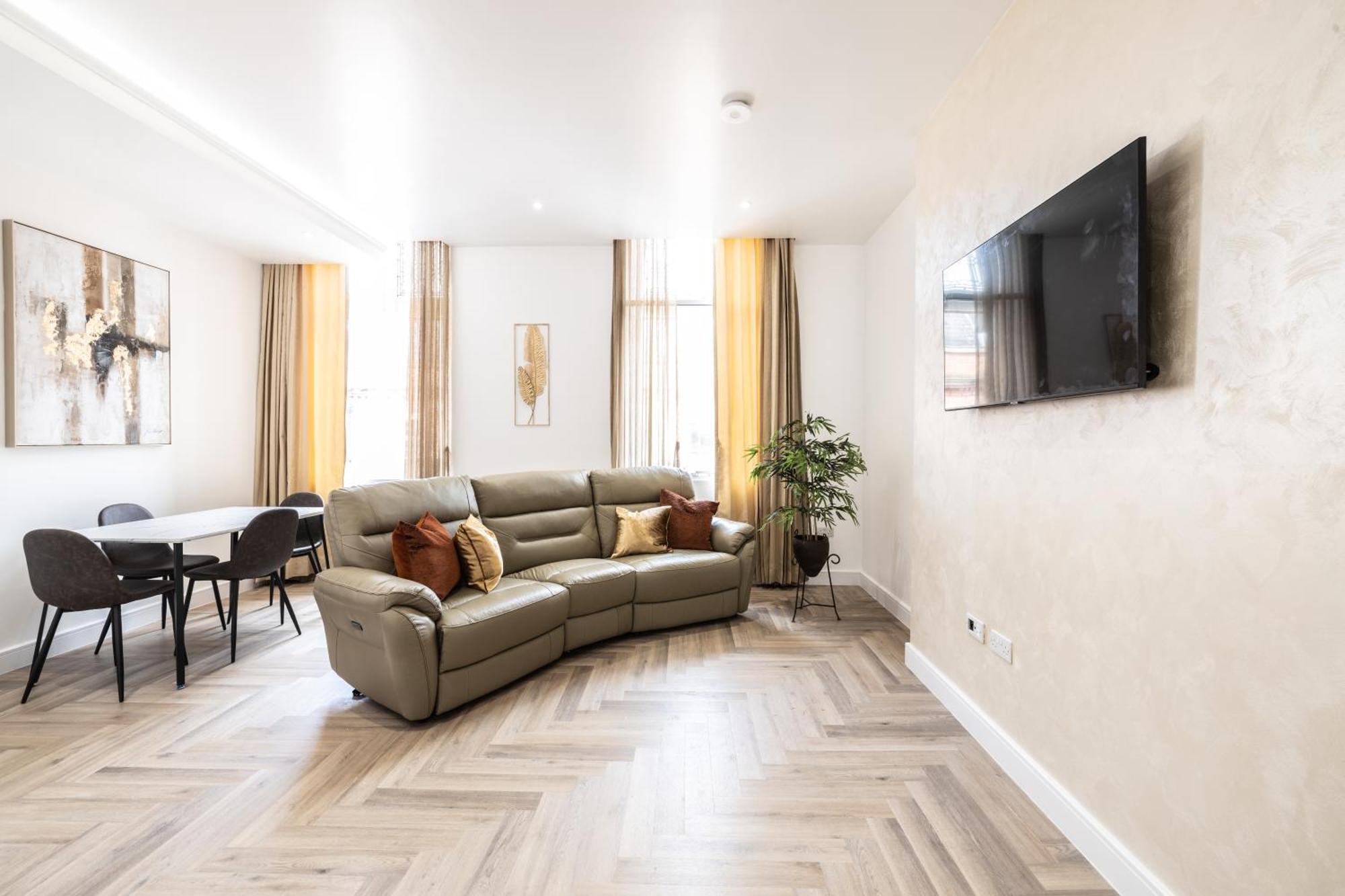 Luxury Retreat, Perfect For Business & Families With Free Gym By The Pocklington - The Abbey Апартаменты